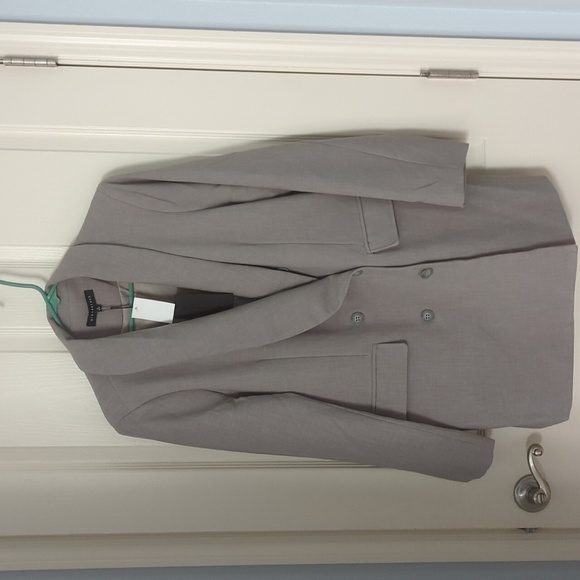 Jacket - Picture 5 of 8